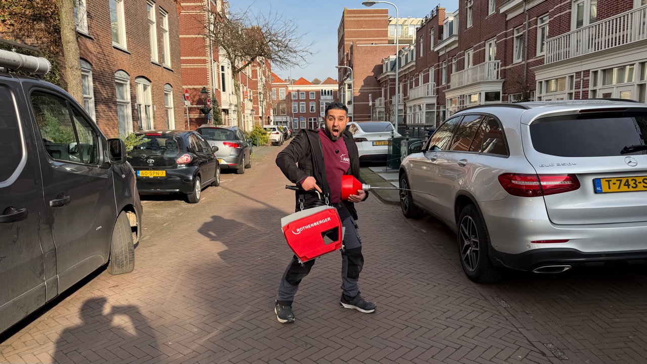 ANO monteur onderweg in Den Haag